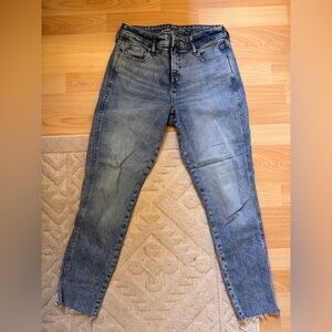 Old Navy Blue Skinny Jeans with Vintage-Inspired Wash